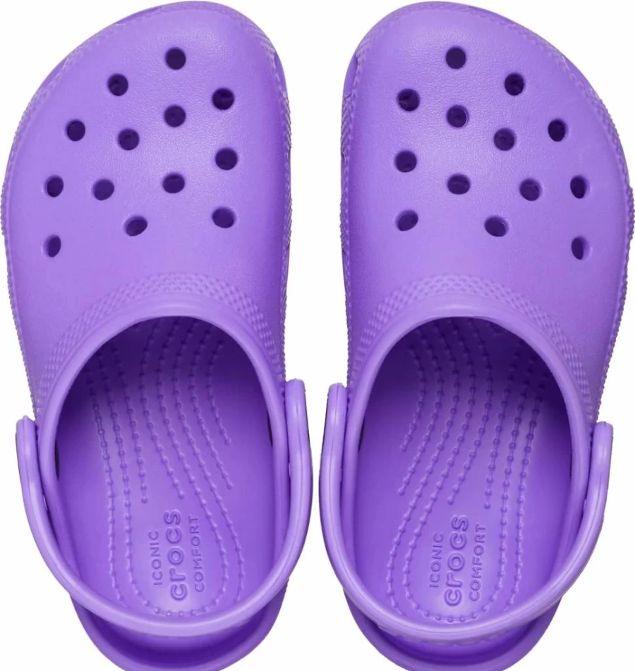 Crocs Kids' Classic Clog | Comfortable & Lightweight Children's Sandals | Waterproof & Slip-Resistant
