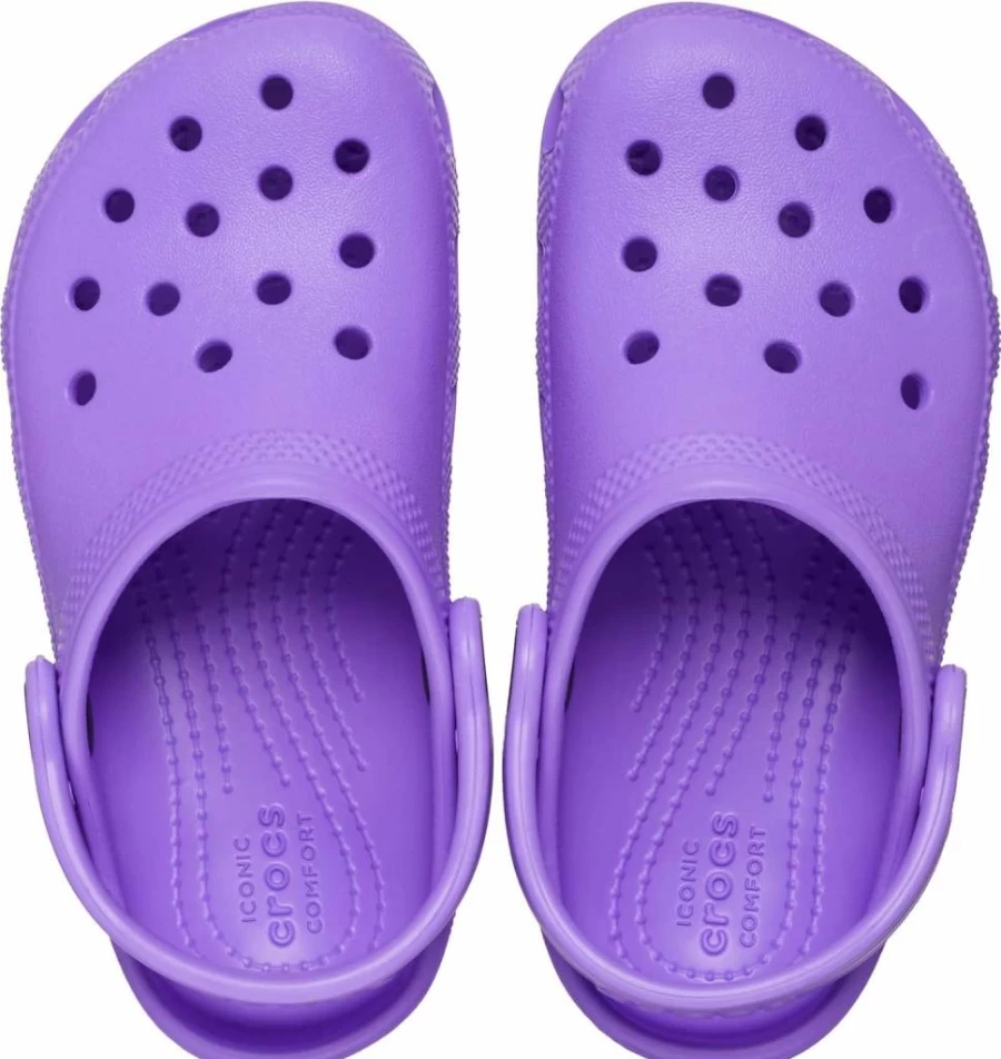 Crocs Kids' Classic Clog | Comfortable & Lightweight Children's Sandals | Waterproof & Slip-Resistant