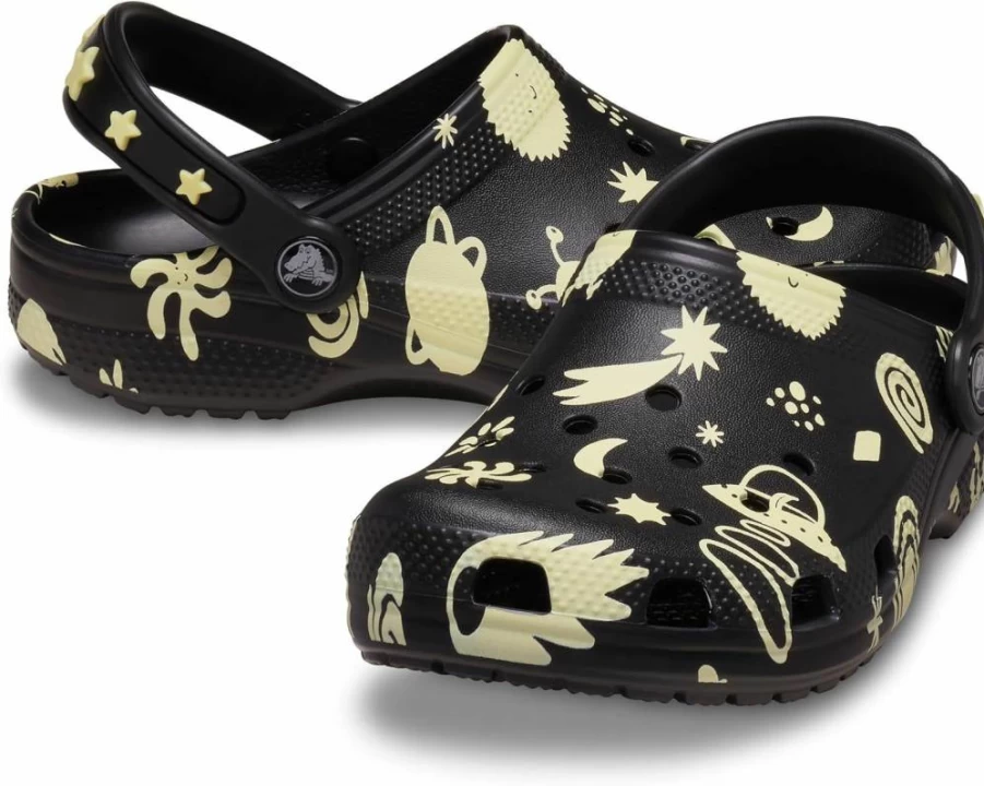 Crocs Kids Classic Glow In The Dark Clogs - Unisex Light-Up Shoes for Little & Big Kids