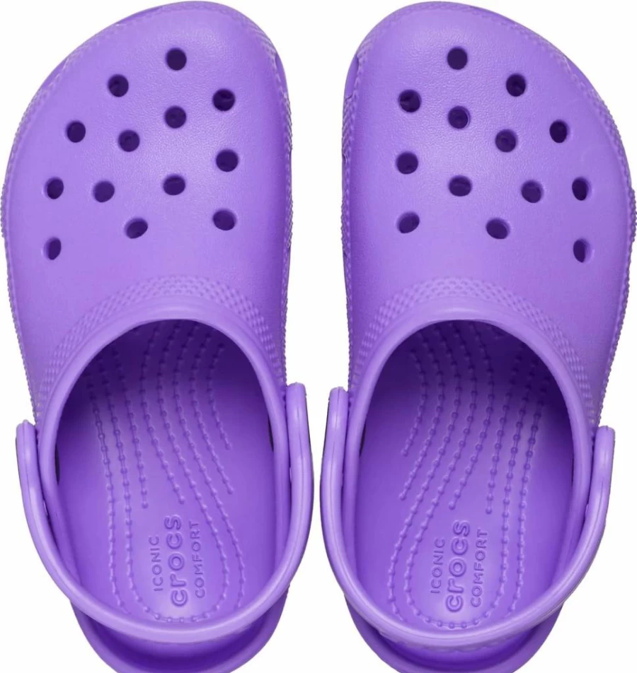 Crocs Kids' Classic Clog | Comfortable & Lightweight Children's Sandals | Waterproof & Slip-Resistant