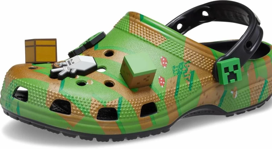 Crocs Unisex-Adult Classic Minecraft Clogs | Official Licensed Footwear | Comfortable Slip-On Shoes